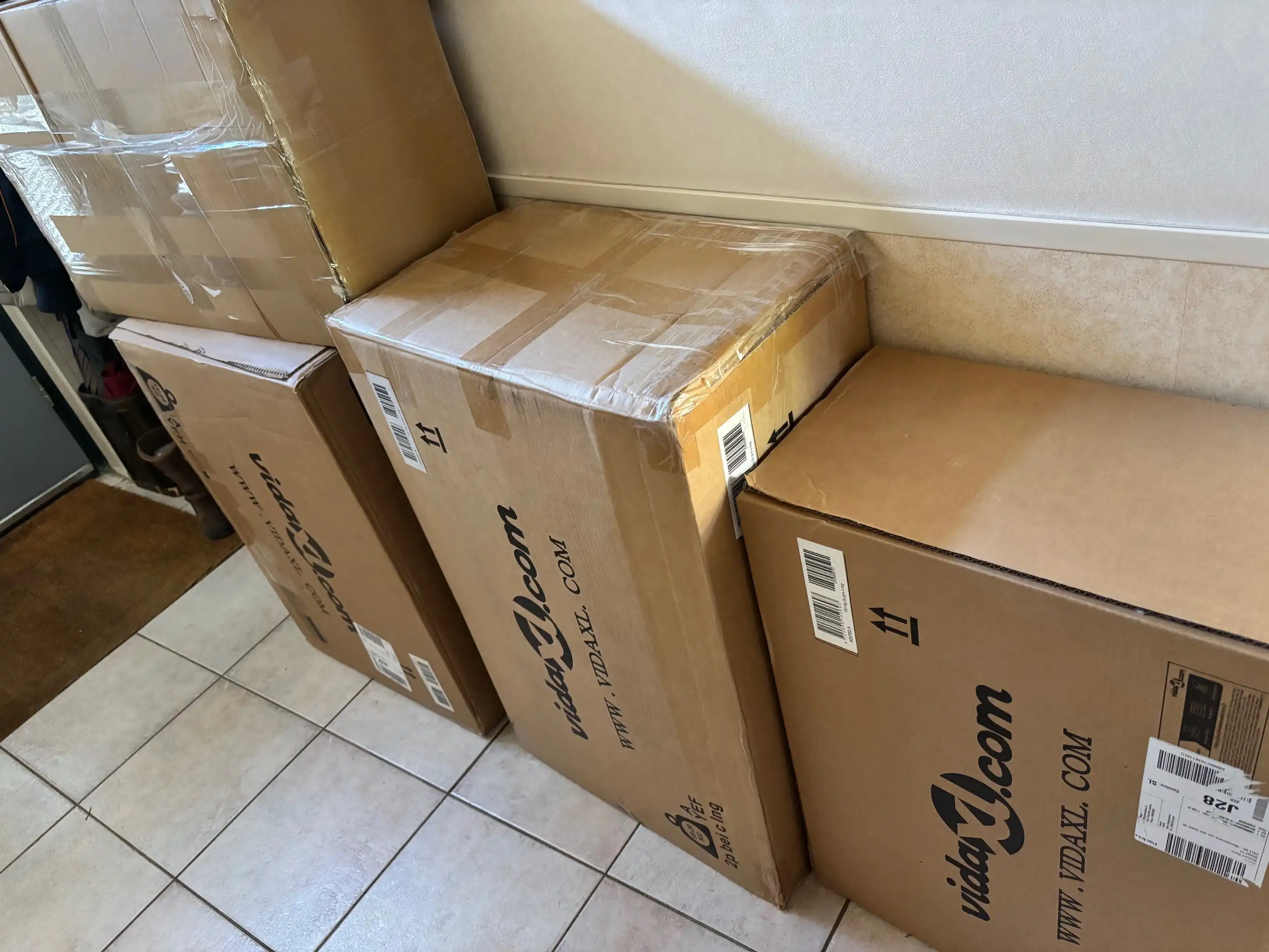 VidaXL is slecht bereikbaar, Retourzending wordt maar niet opgehaald 